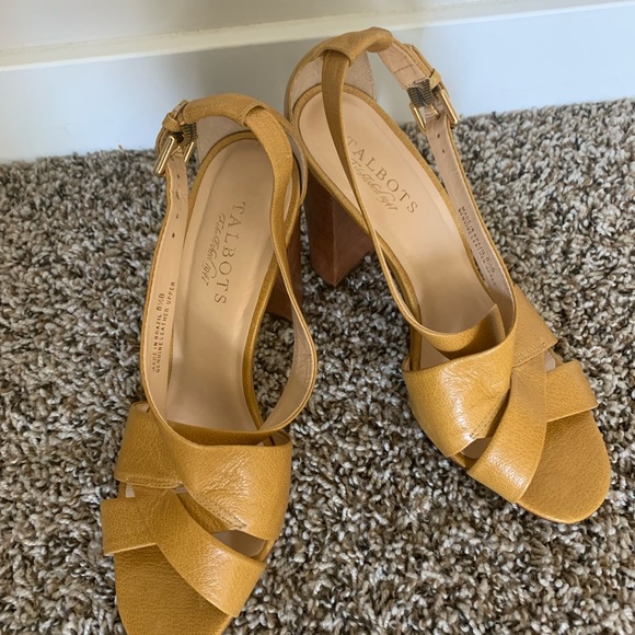 Mustard yellow NWT Talbots heel 8.5 leather - Picture 2 of 7